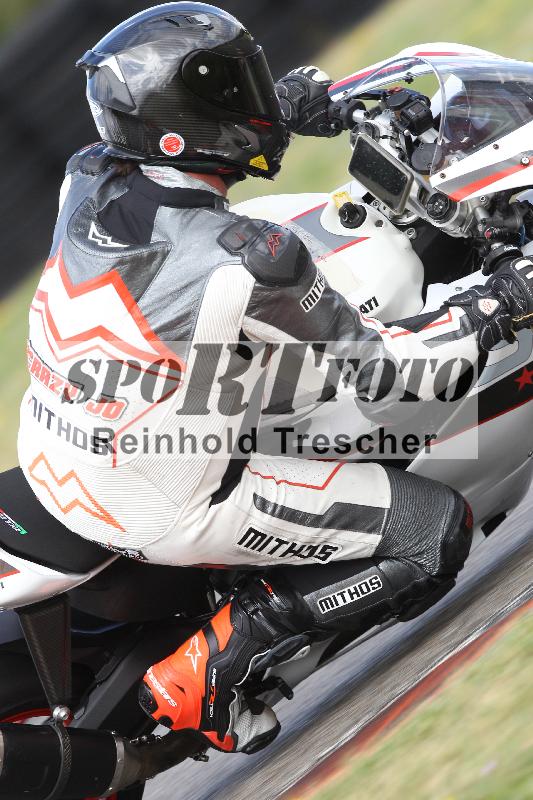 /Archiv-2025/05 14.04.2025 Plüss Moto Sport ADR/Freies Fahren/105